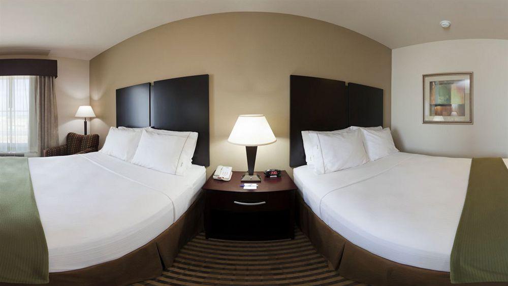 Holiday Inn Express & Suites Brady By Ihg Zewnętrze zdjęcie