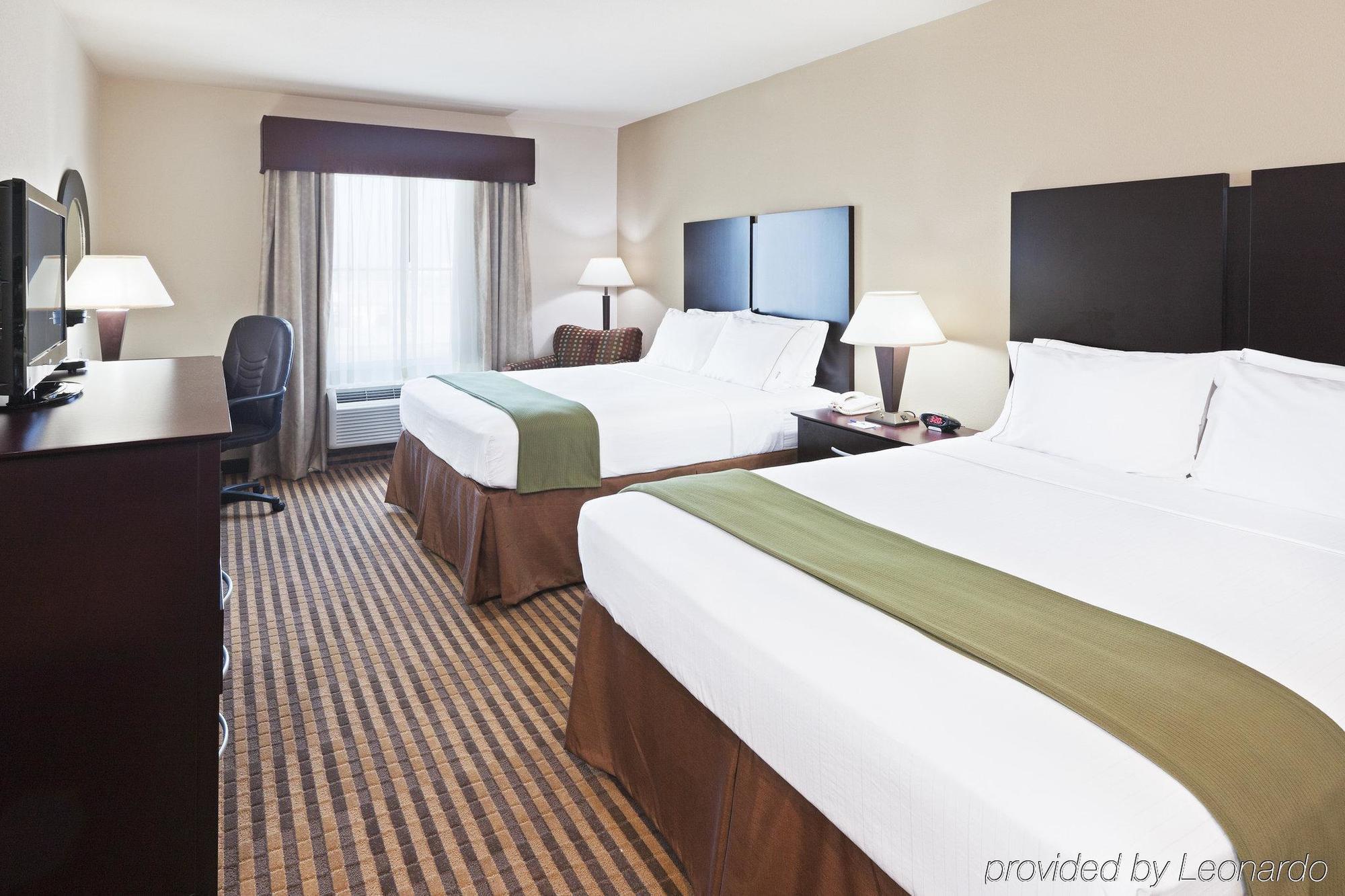 Holiday Inn Express & Suites Brady By Ihg Pokój zdjęcie